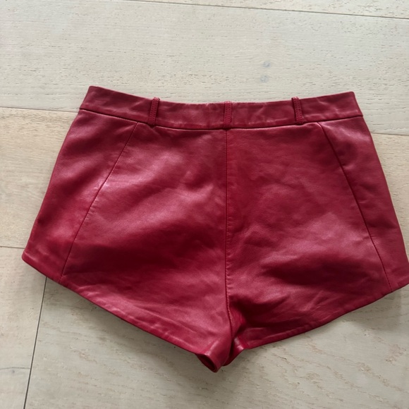 Lamarque Annaise Short In Red, Size M - Picture 7 of 10